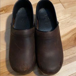 Dansko Brown oiled leather SZ 6 SZ 37